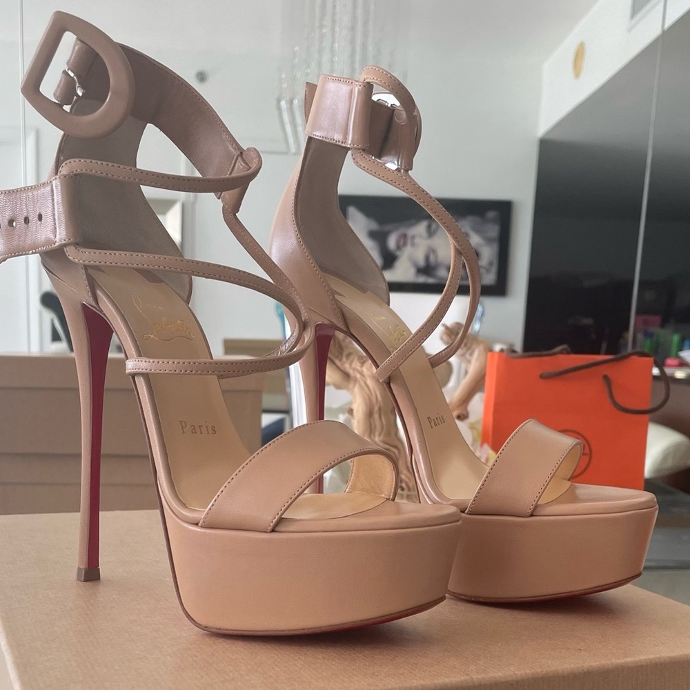 Christian Louboutin - Choca 150 Kid - Nude Color Size 37.5 Brand New